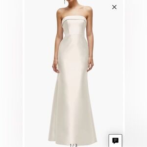 Alfred Sung Strapless Satin Trumpet Gown